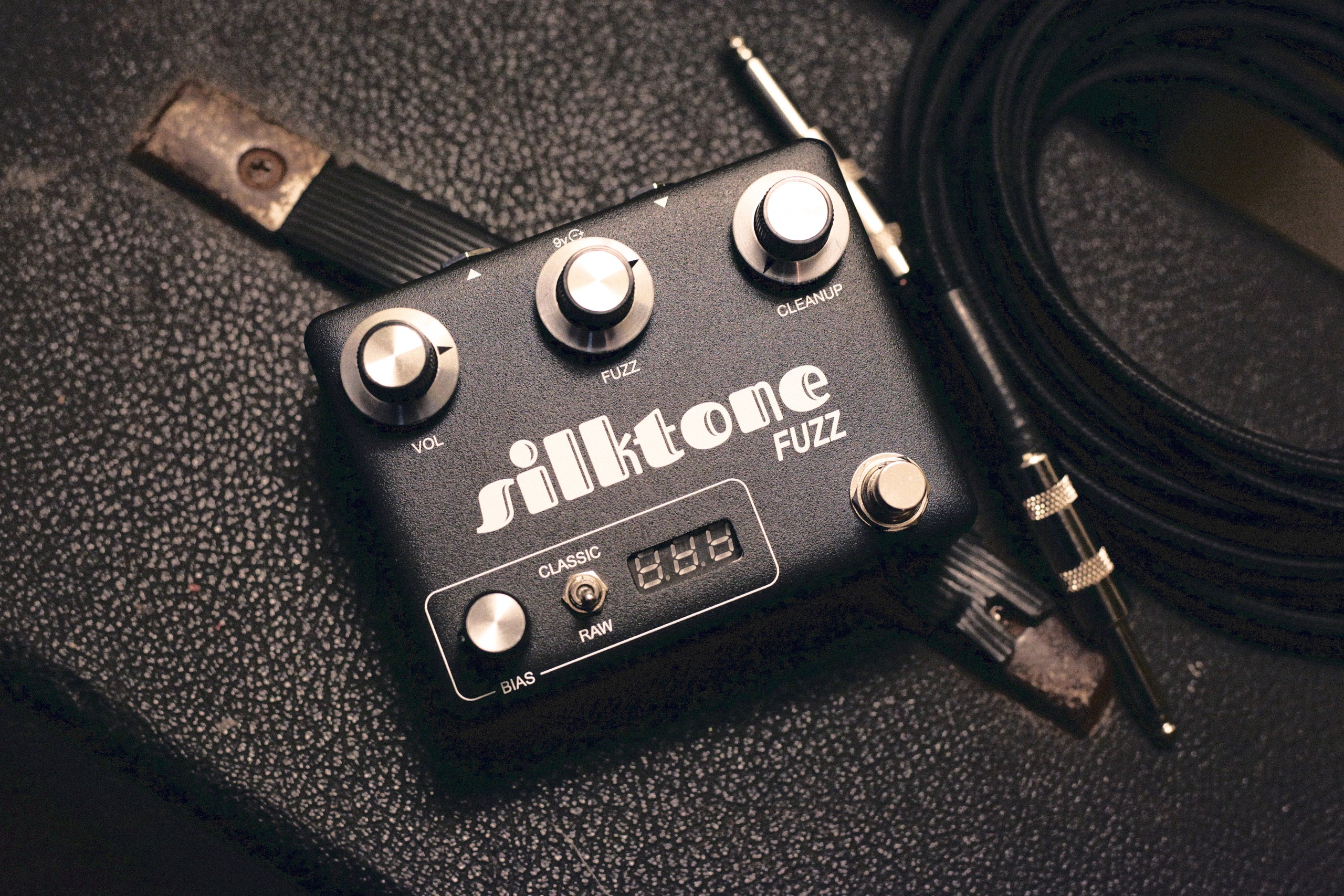 El Silktone Fuzz permite ver en su pantalla el bias de los